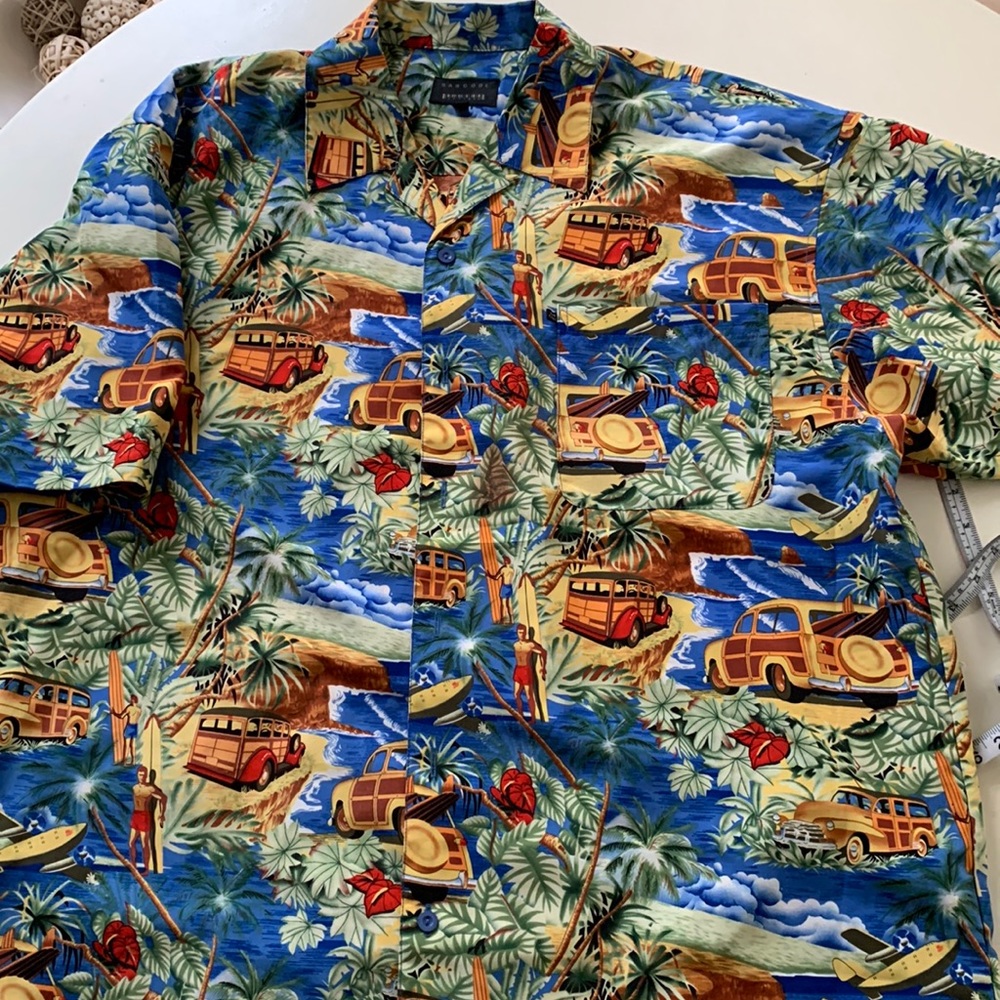 Barcode Hawaiian shirt. Bright colors. Beautiful print. Size XL